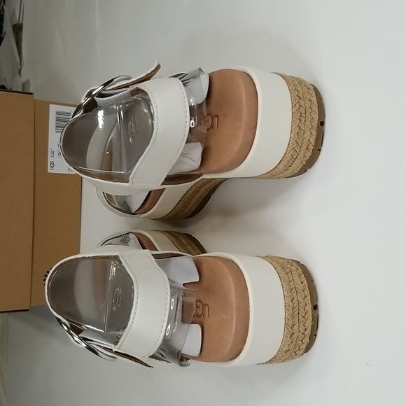 UGG April Sandal - Picture 7 of 9